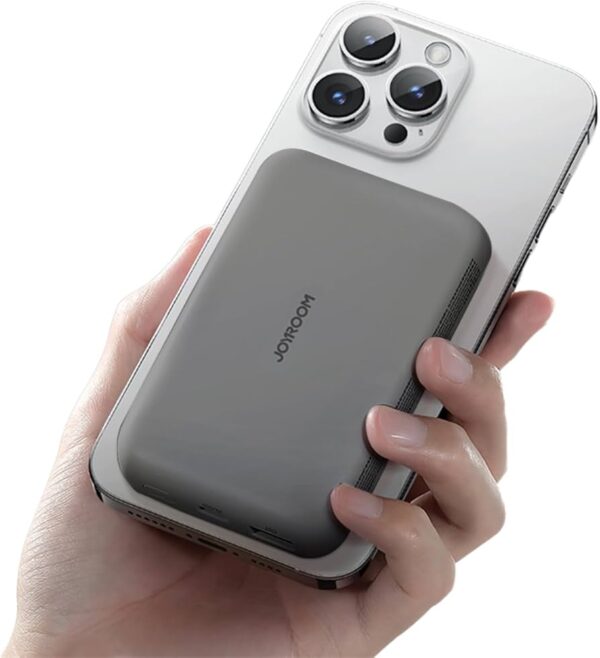 JOYROOM JR-W020 10000mAh Magnetic Wireless Power Bank – 20W PD Fast Charging